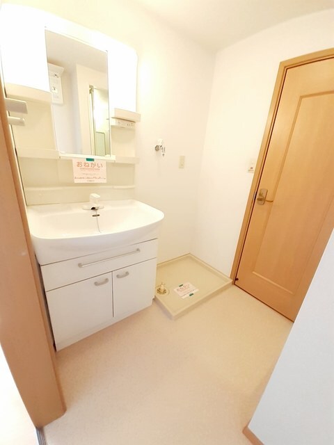 カーサ　エレガンテ　Ｂの物件内観写真