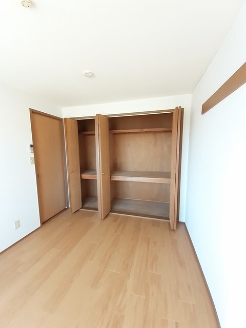 ヴィラ緑ヶ丘の物件内観写真