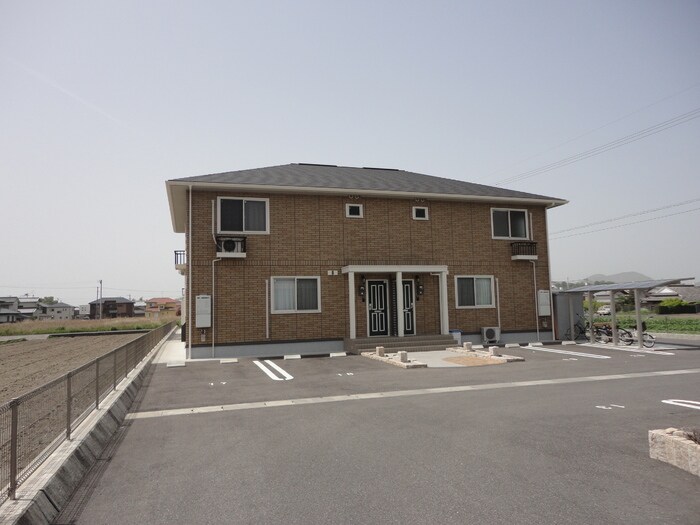 セゾンコートⅡ 春・夏 夏の物件外観写真