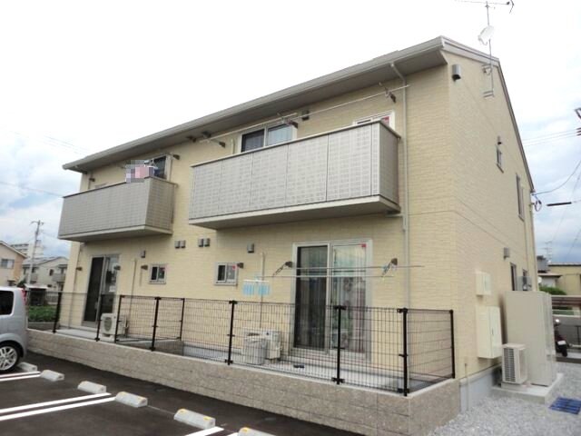 ネオシャトー A棟の物件外観写真