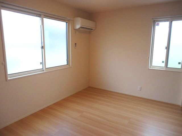 ネオシャトー A棟の物件内観写真