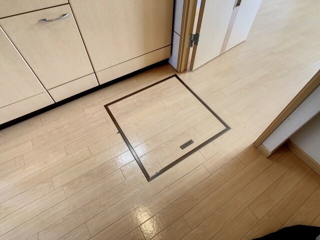 フローラル・アベニュー参番館の物件内観写真