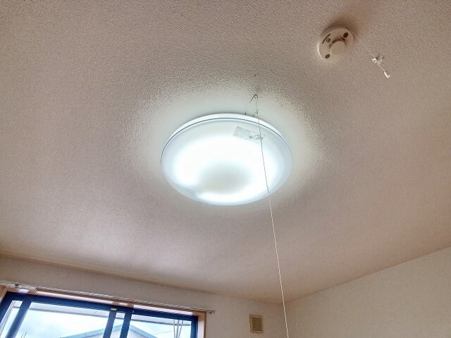 フローラル・アベニュー参番館の物件内観写真