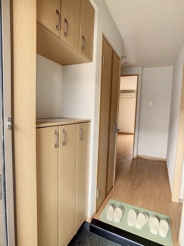 フローラル・アベニュー参番館の物件内観写真