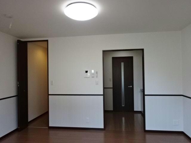 丸萬三番館の物件内観写真