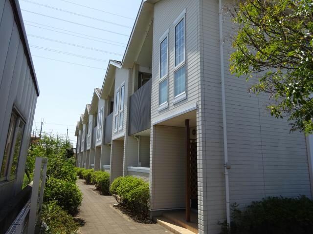 グローブ・キリの物件外観写真