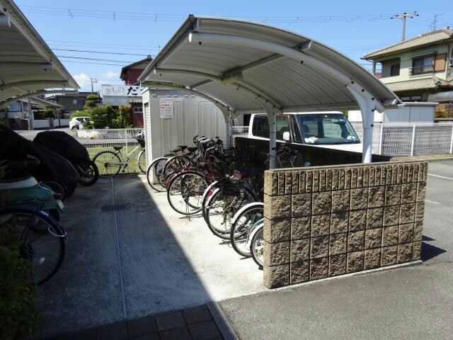 グローブ・キリの物件外観写真