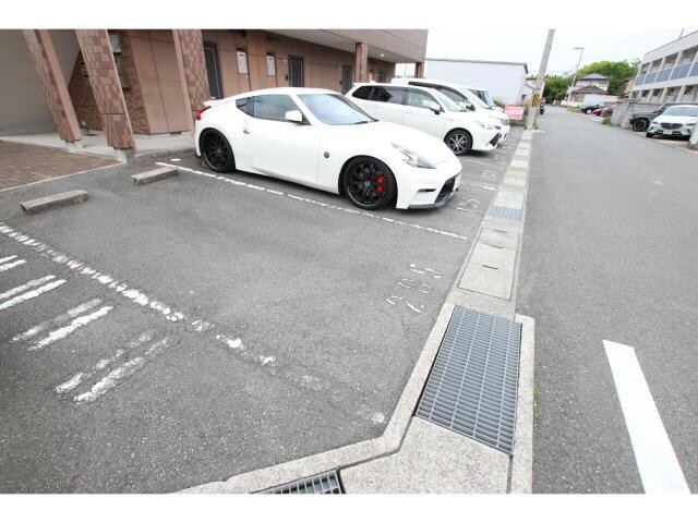 サンパレスの物件外観写真