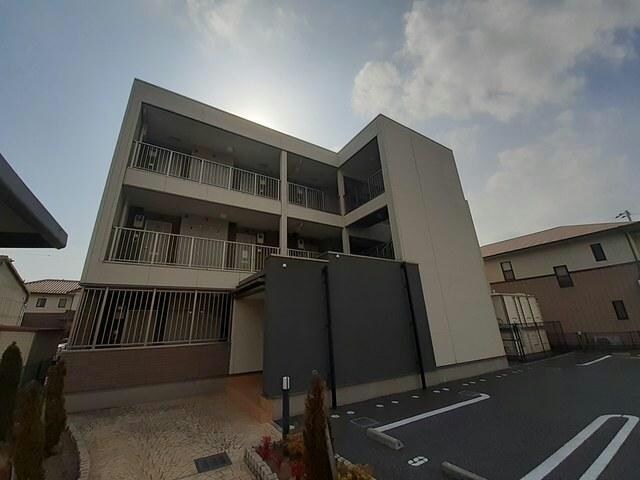 エレガンス　リングの物件外観写真