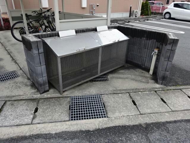 フローリアン・Fの物件外観写真