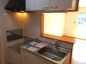 ウエスト　ウッド　アベニューの物件内観写真