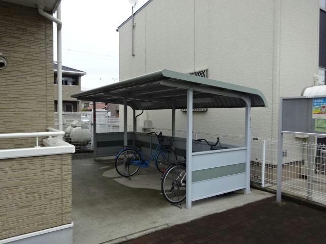 サニーレジデンスの物件外観写真