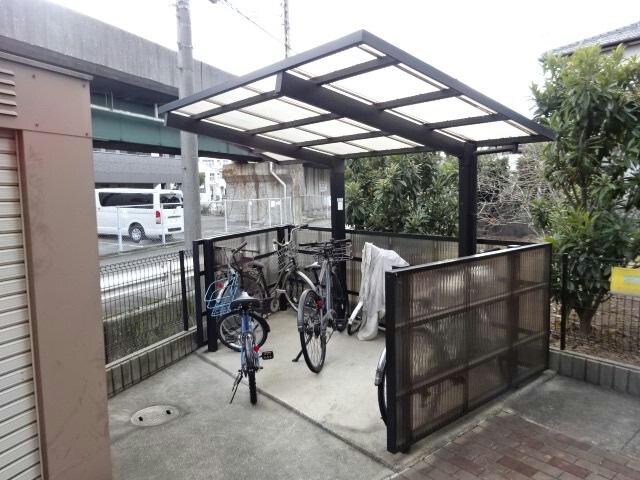 パンプルムースの物件外観写真