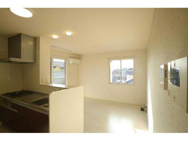 フォーリーフ・ヴィラの物件内観写真