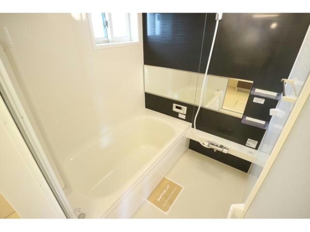 フォーリーフ・ヴィラの物件内観写真