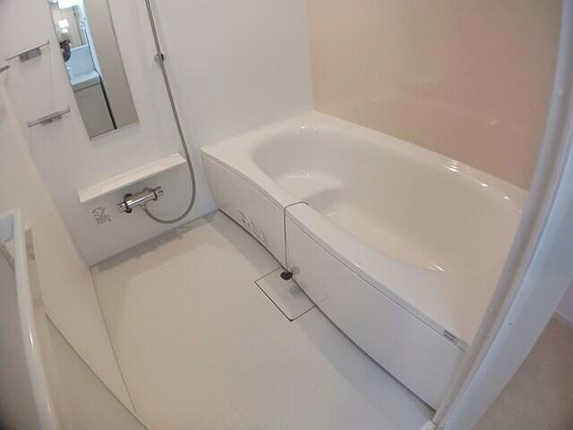 シャリティ・ベルⅠの物件内観写真