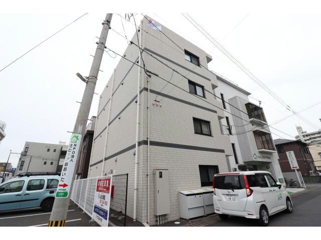 プティ・シャンブルの物件外観写真