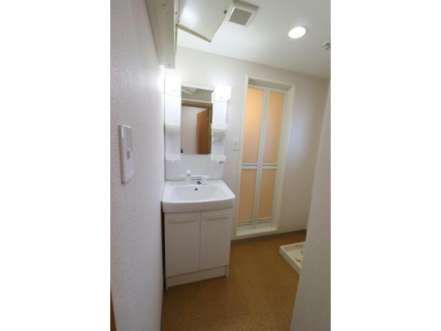 オレンジハウスの物件内観写真