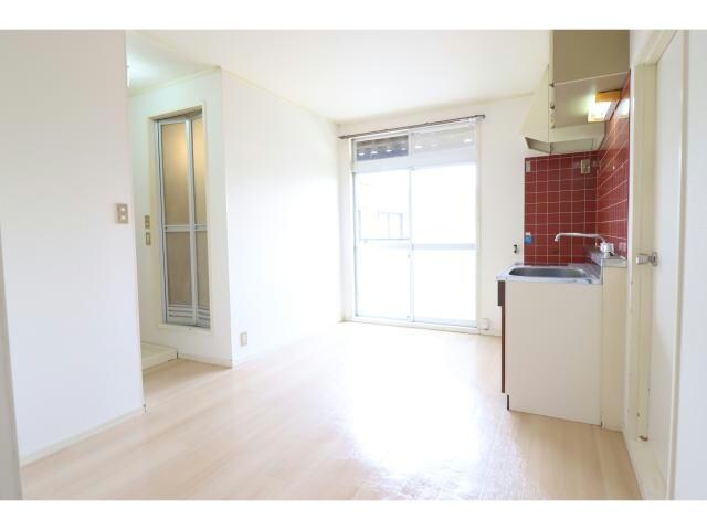 レピュート戸高の物件内観写真