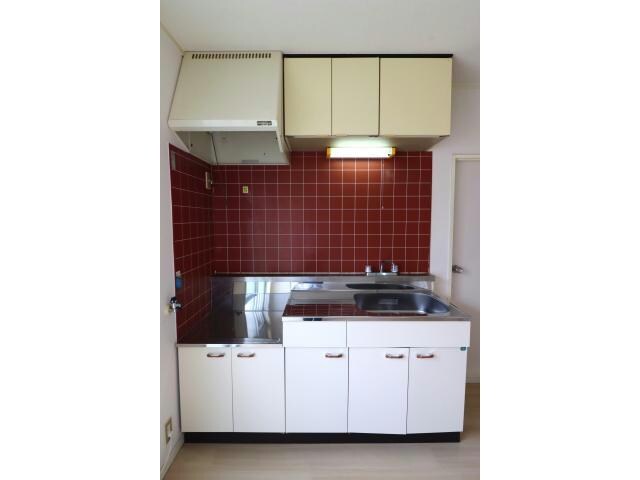 レピュート戸高の物件内観写真