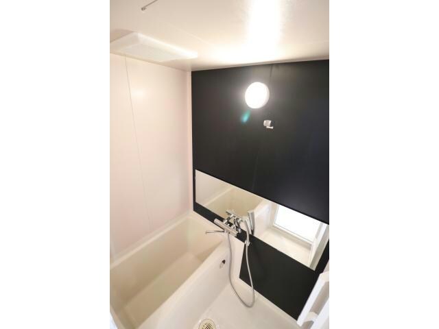 シャトレ原新町の物件内観写真