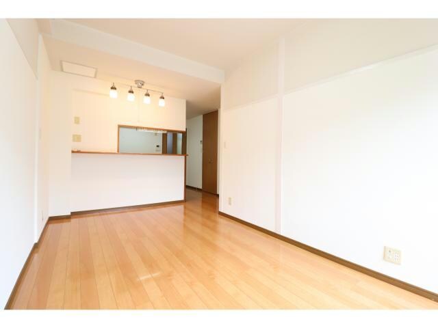 清友ビルA棟の物件内観写真