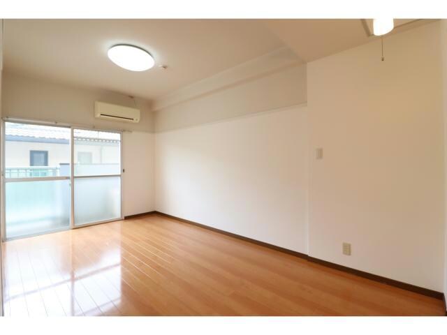 清友ビルA棟の物件内観写真