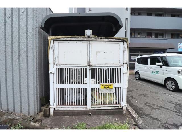 清友ビルA棟の物件外観写真