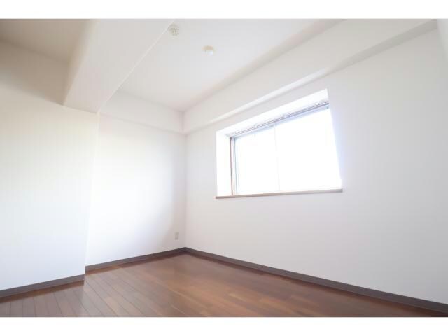 ガーデンハイツ松岡の物件内観写真