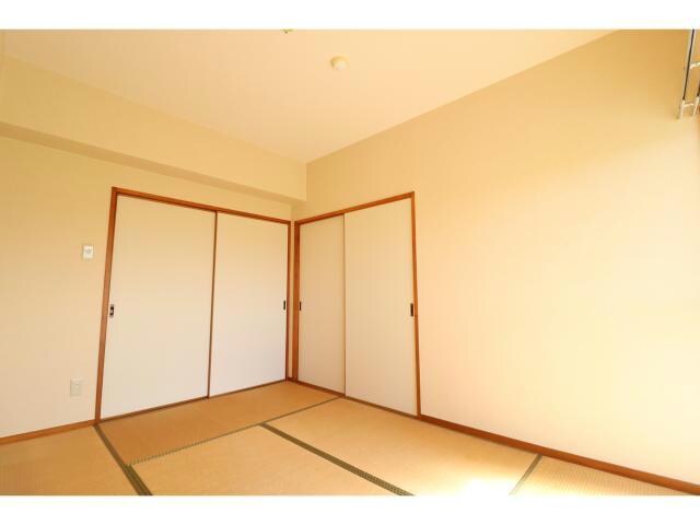 ガーデンハイツ松岡の物件内観写真