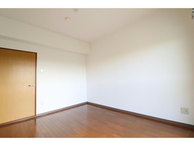 ガーデンハイツ松岡の物件内観写真