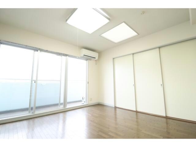 インペリアルKAKUの物件内観写真