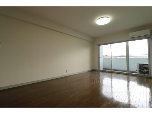 インペリアルKAKUの物件内観写真