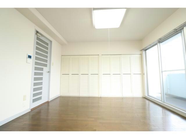 インペリアルKAKUの物件内観写真