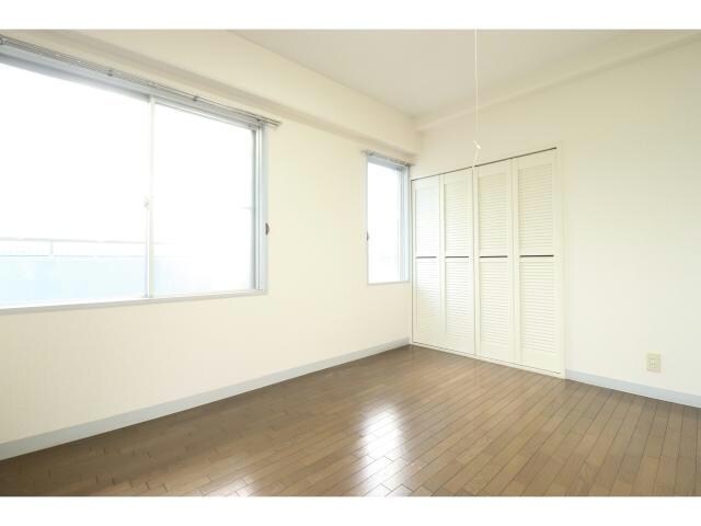 インペリアルKAKUの物件内観写真