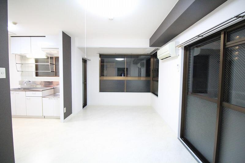 リバティープラザ東大通の物件内観写真