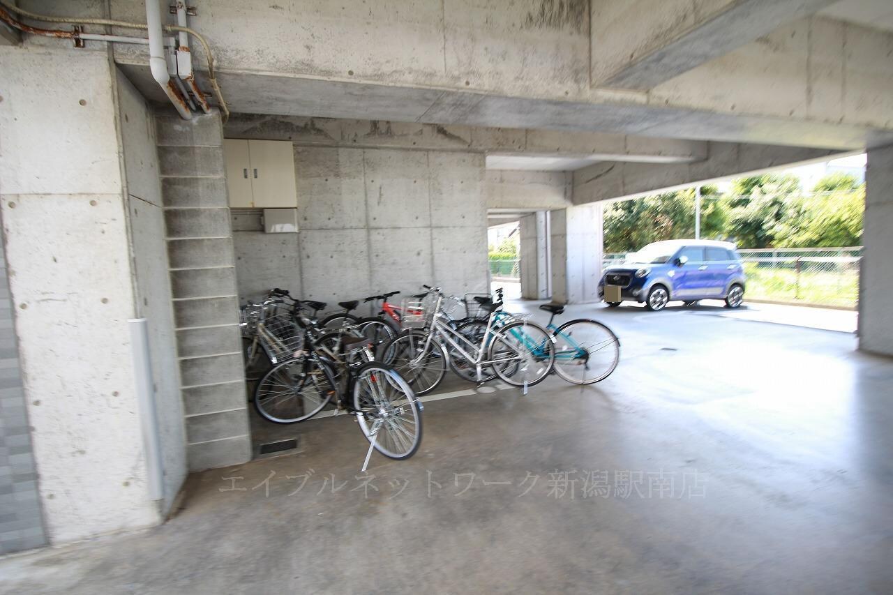 パークサイドグリッター弁天の物件外観写真