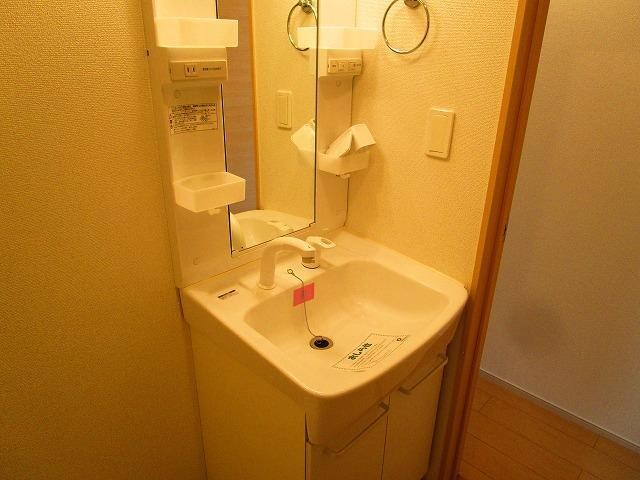 ローレルガーデン白山の物件内観写真