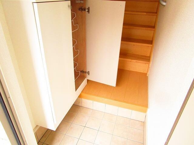 ローレルガーデン白山の物件内観写真