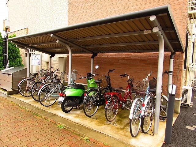 ローレルガーデン白山の物件外観写真