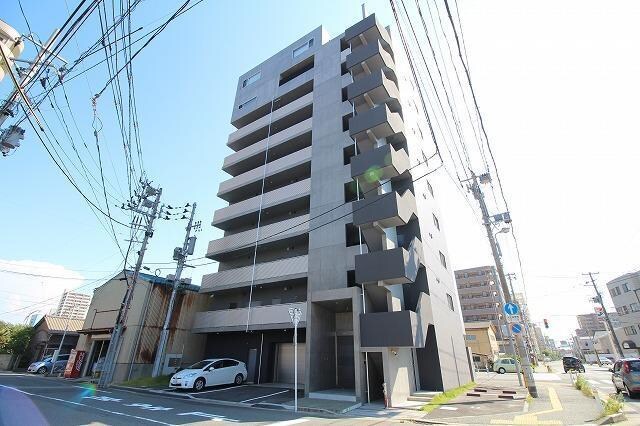 オクト川端町の物件外観写真