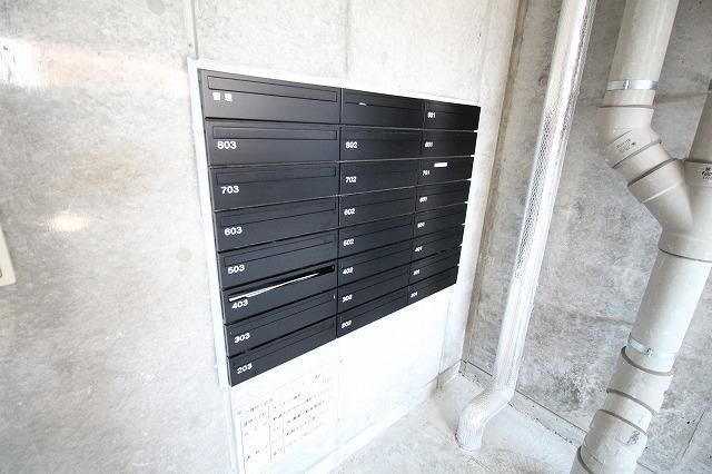 オクト川端町の物件外観写真