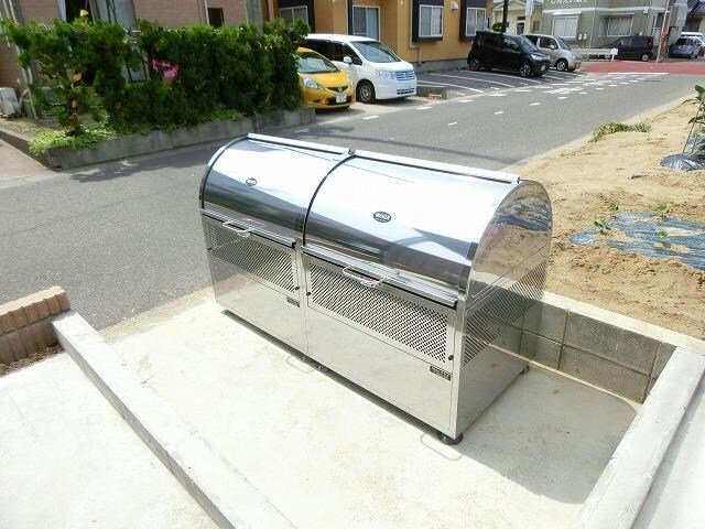 サンボナールの物件外観写真