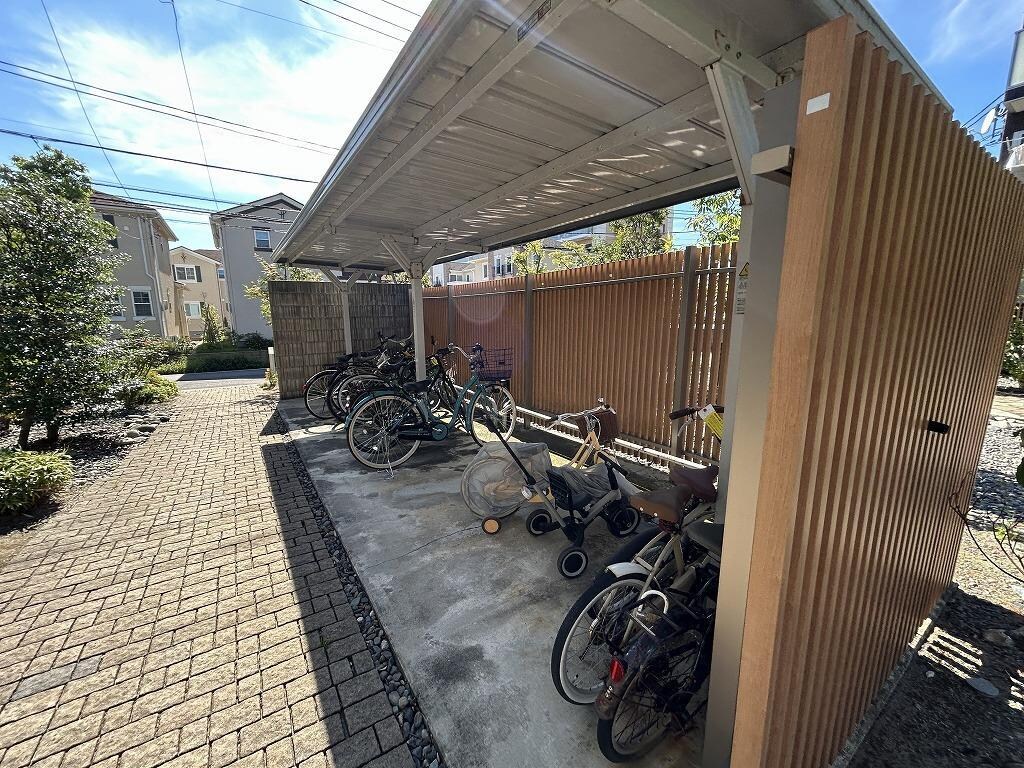 マストタウン上所の物件外観写真