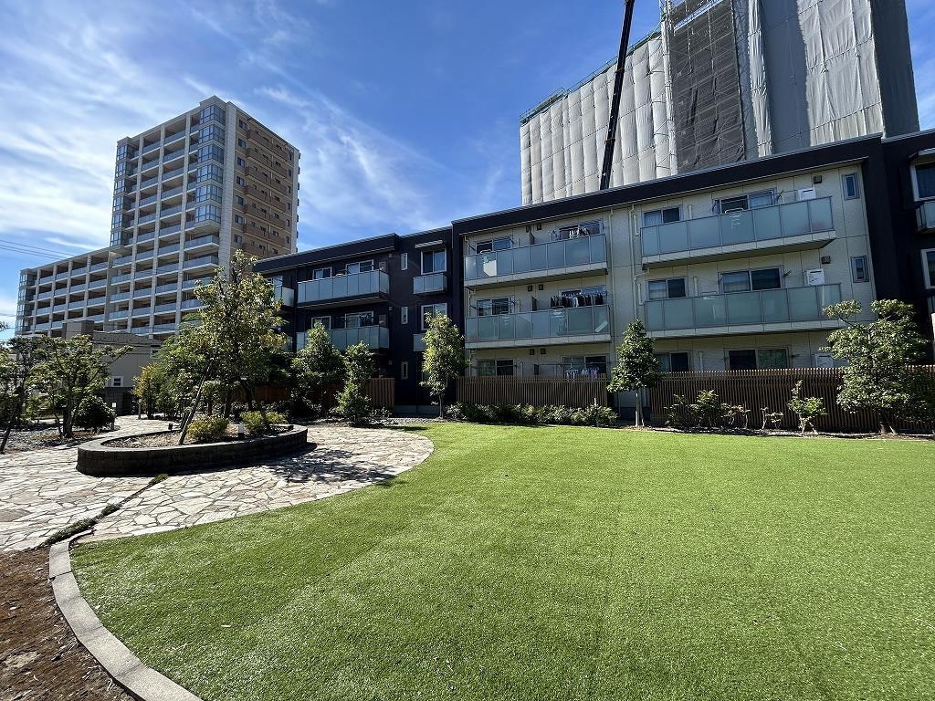 マストタウン上所の物件外観写真