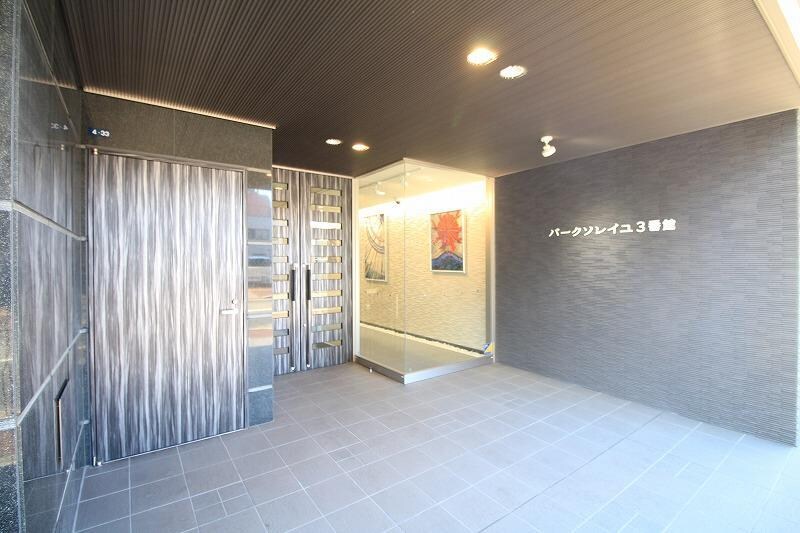 パークソレイユ３番館の物件外観写真