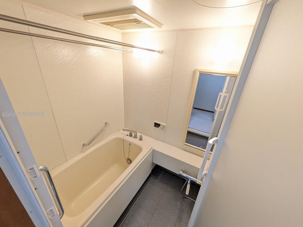 ヴィラ東中通の物件内観写真