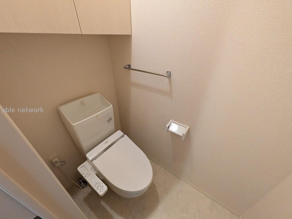 ロイヤルガーデンコート新和Aの物件内観写真