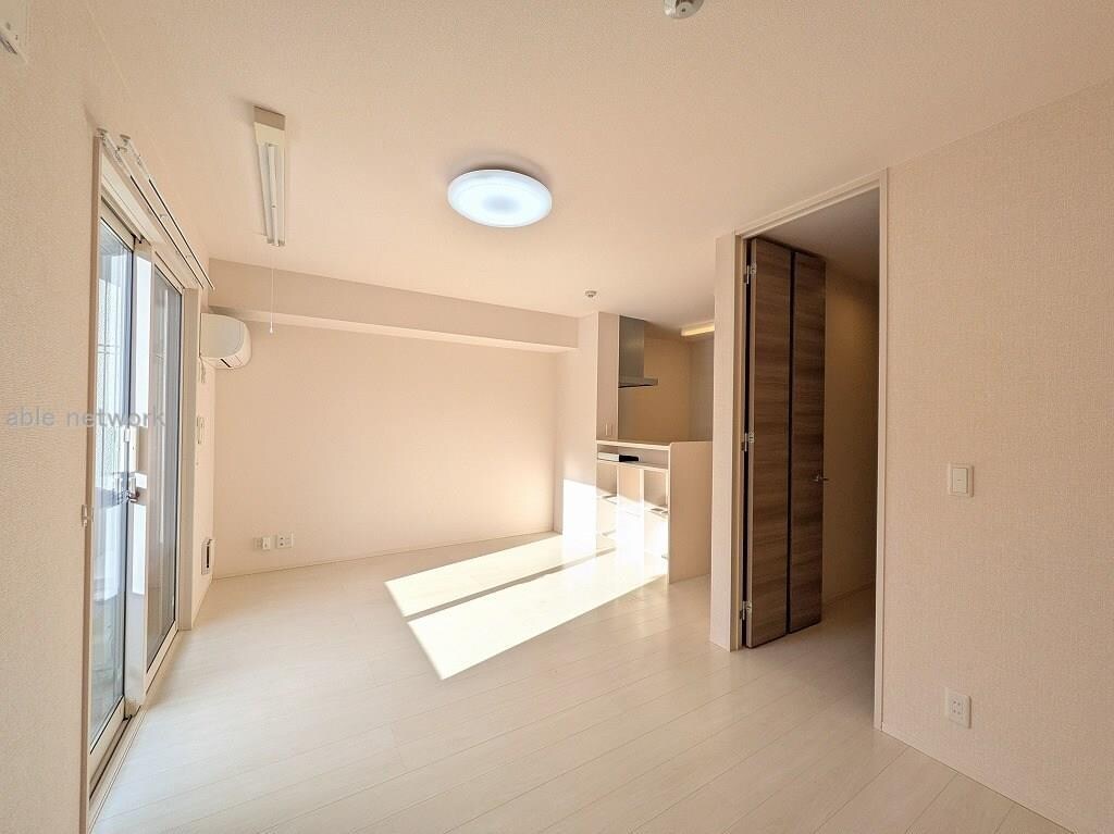 ロイヤルガーデンコート新和Aの物件内観写真