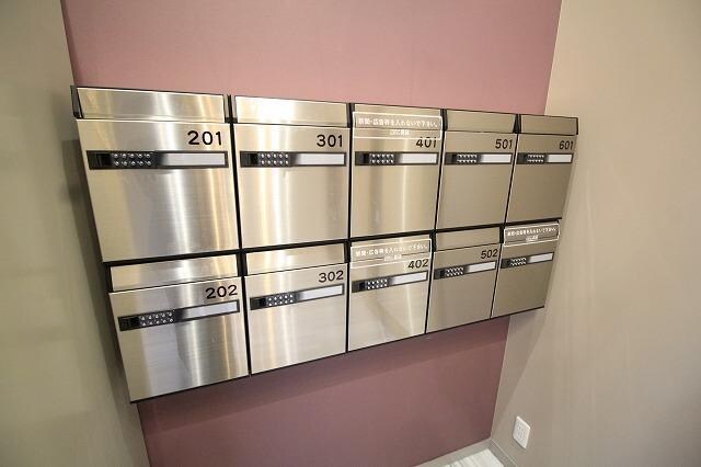 ヨリーナフローの物件外観写真